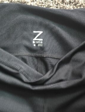 Z By zella Black Active Leggings - Cropped Length With Mesh Insets